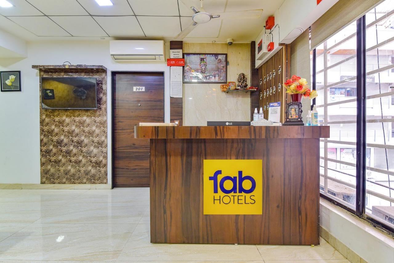 Fabhotel Acropole Inn Ahmedabad Esterno foto