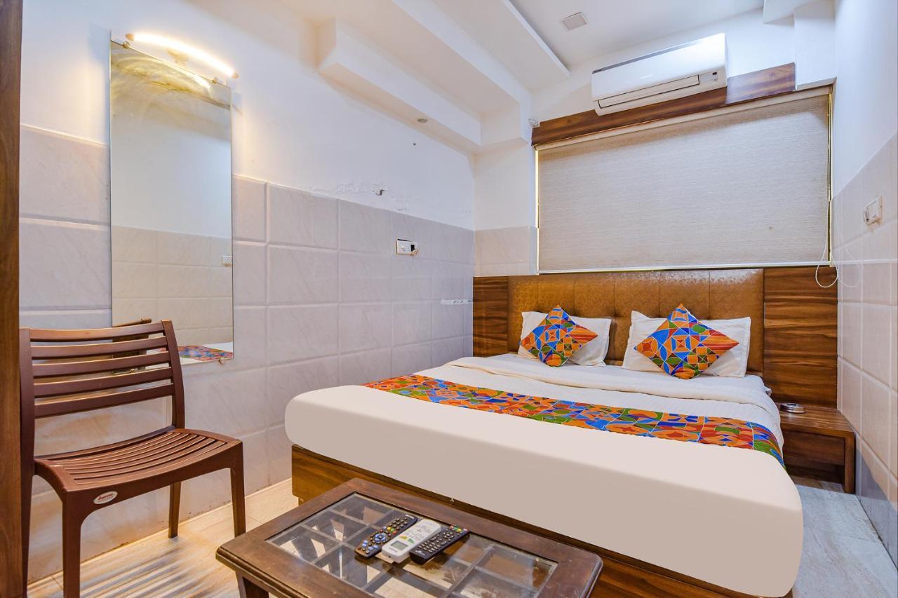 Fabhotel Acropole Inn Ahmedabad Esterno foto